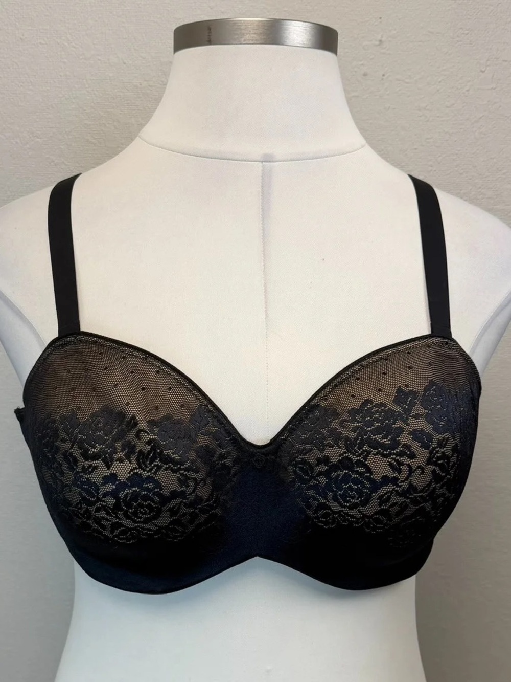 Soma Black & Nude Lace Convertible Underwire Bra - Size 42D